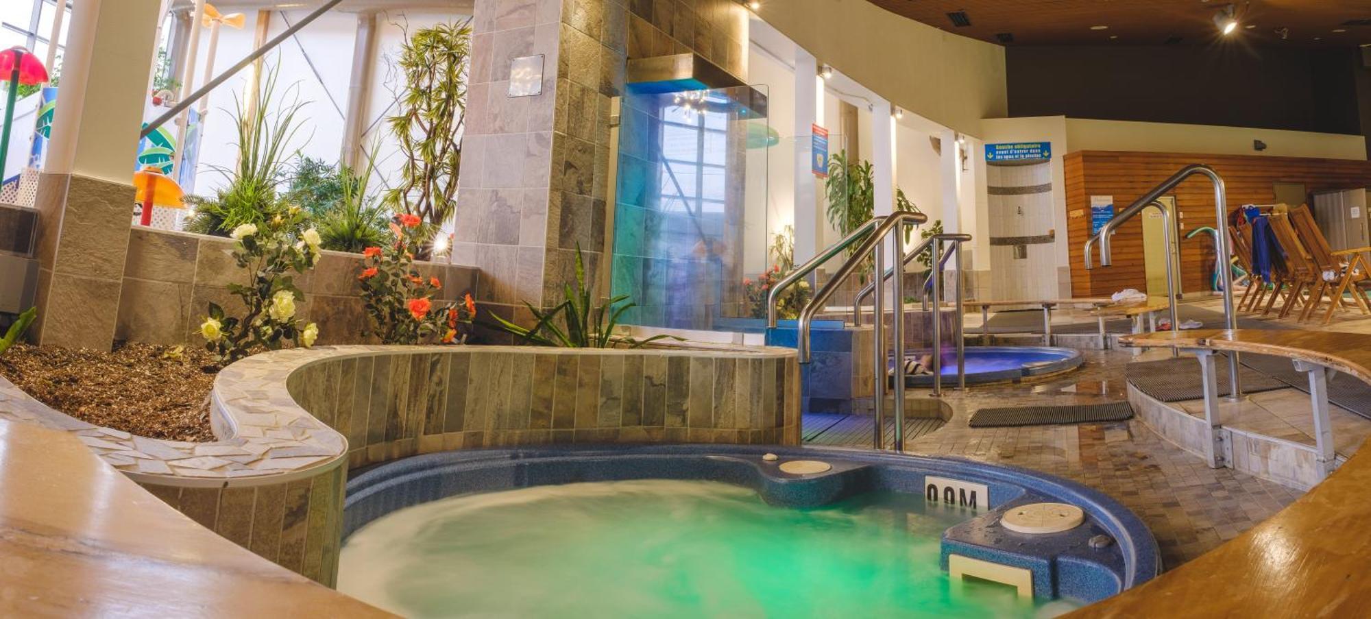 Hotel Le Montagnais Saguenay Zewnętrze zdjęcie