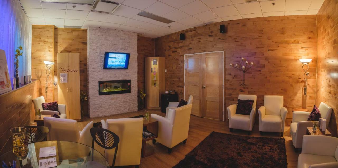 Hotel Le Montagnais Saguenay Zewnętrze zdjęcie