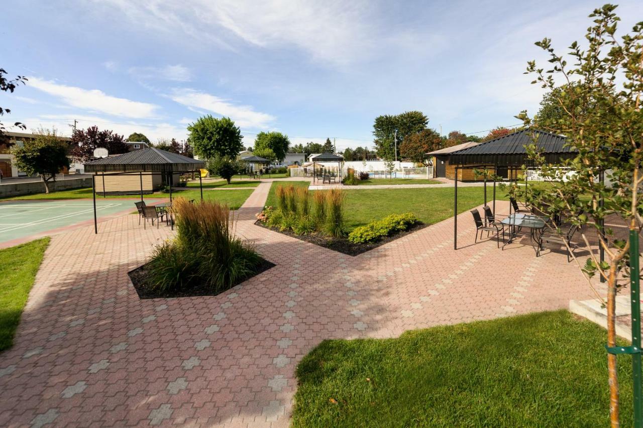Hotel Le Montagnais Saguenay Zewnętrze zdjęcie